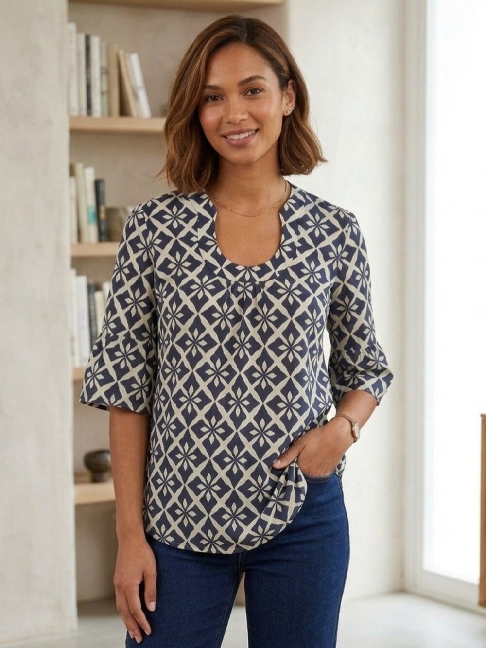Banana Republic Geometric Print V-Neck Blouse - Size PXS